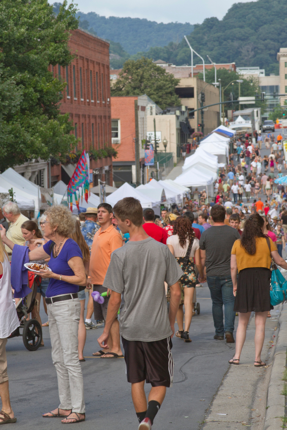 Creekside Lodge festivals